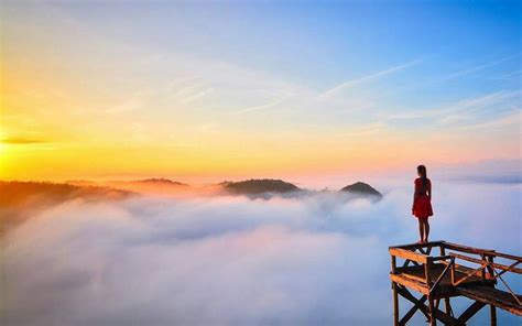 Bukit panguk kediwung adalah salah satu obyek wisata instagrammable di jogja yang menampilkan pemandangan yang menakjubkan. Wisata Alam Jogja di atas awan : Keindahan Bukit Panguk ...