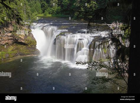 Lower Lewis River Falls In Washington State Stock Photo Alamy