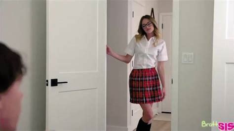 Kyler Quinn Step Sister S School Uniform Scrolller