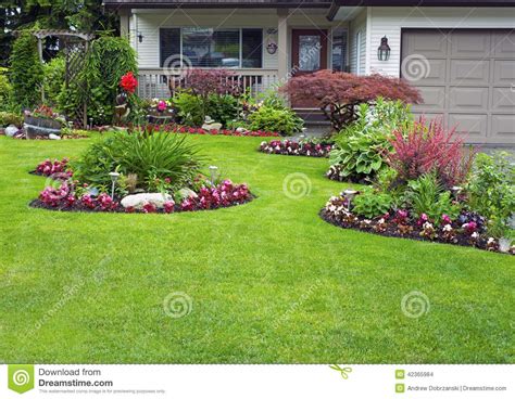 No se han conseguido resultados para casas con jardin en renta cdmx. Casa y jardín Manicured foto de archivo. Imagen de día ...