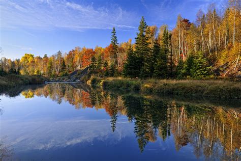 Located in central canada, it is canada's most populous province, with 38.3 percent of the country's population. Northern Ontario travel | Canada - Lonely Planet