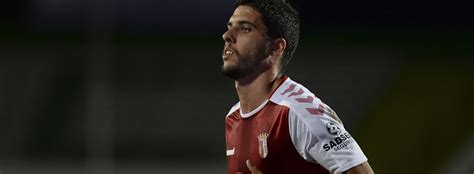 A chegada do ministro está programada para as 13h30 no aeroporto castro pinto. Foi mesmo sexta-feira treze... - Sporting Clube de Braga