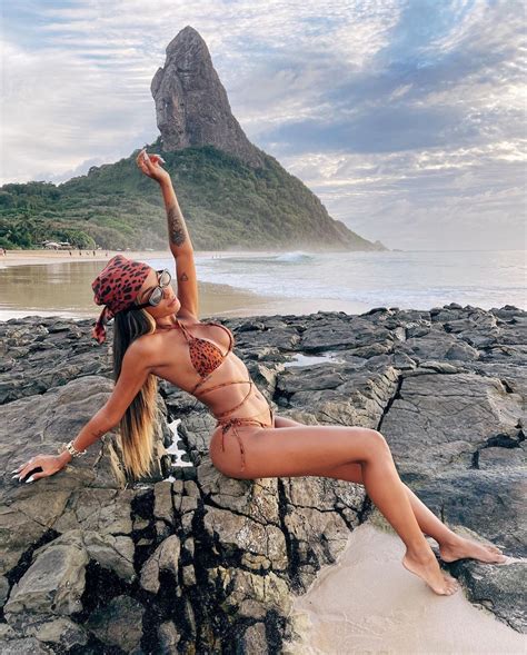 Brunna Gonçalves nua fotos pelada dançarina gostosa BBB nude porno