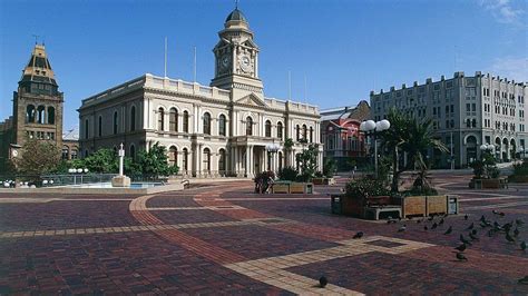 South African City Of Port Elizabeth Becomes Gqeberha Bbc News