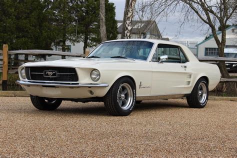 1967 Ford Mustang 289 Coupe Wimbledon White Muscle Car