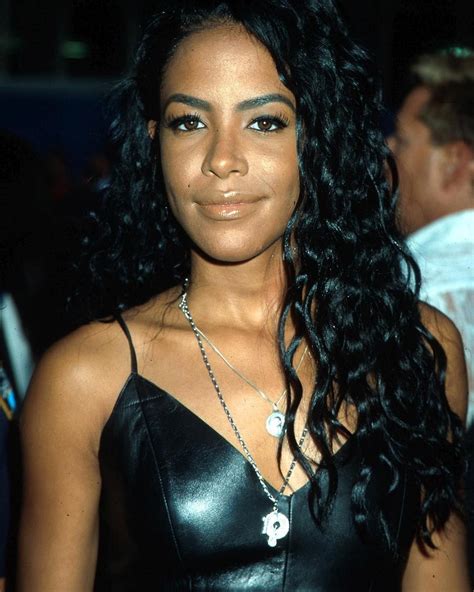 Aaliyah Haughton Aaliyah Style Aaliyah Outfits 90s Hi