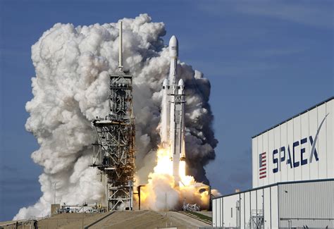 Elon Musks Spacex Revolutionizing Space Exploration