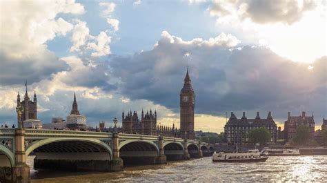 Houses Of Parliament And Westminster Abbey Tour London