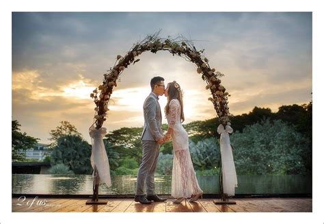 Hortpark Pre Wedding Photoshoot In Singapore By 2 Of Us Photography