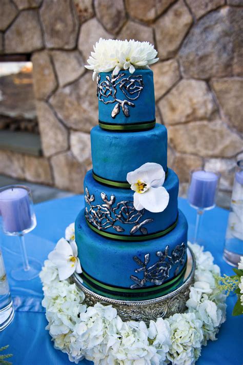 A Wedding Addict Dark Blue And White Wedding Cake Sweety Lovely