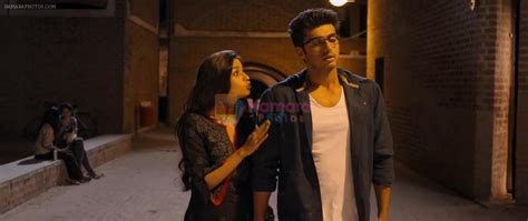 Alia Bhatt And Arjun Kapoor In 2 States Movie Still 2 States Bollywood Photos