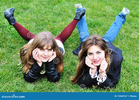 Teen Girls Laying Down Teenage Girl Lying Down With Leaves Around
