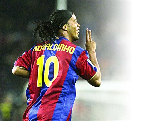 Barcelona Wallpaper Ronaldinho Ronaldinho Gaucho Barcelona Wallpaper