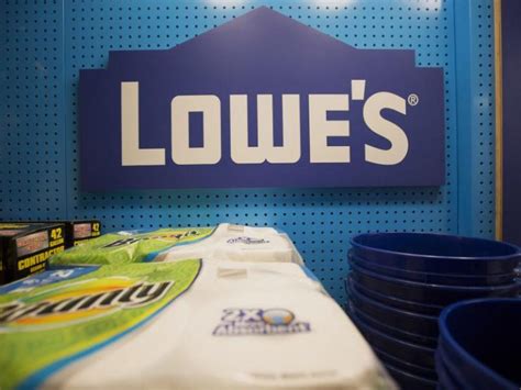 With a lowe's credit card, you have the option of paying your bills in store. What you need to know about Lowe's advantage credit card ...