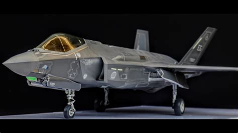 Lockheed Martin F 35a Lightning Ii 132 Scale Model Youtube