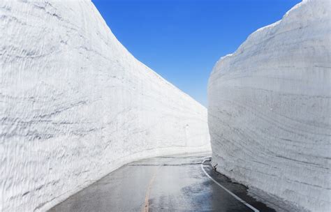 Affordable Travel To Snow Wall Yuki No Otani All About Japan