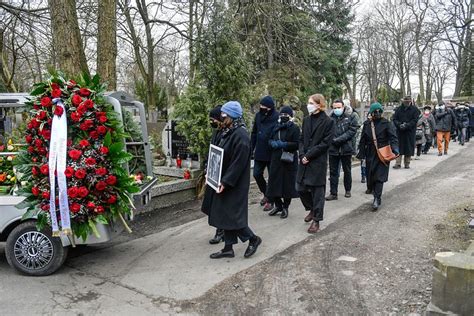 Pogrzeb Krzysztofa Kowalewskiego Dzieci i wzruszające sceny