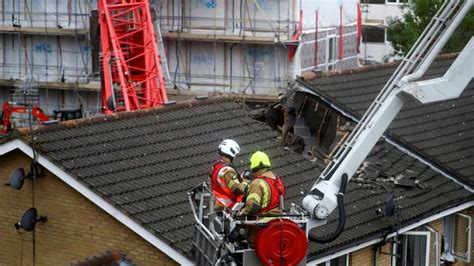 Bow Crane Collapse Woman Dies After Crane Falls On Houses In East London Uk News Sky News