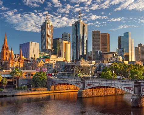 Australien Melbourne Wolkenkratzer Stadt Brücke Fluss
