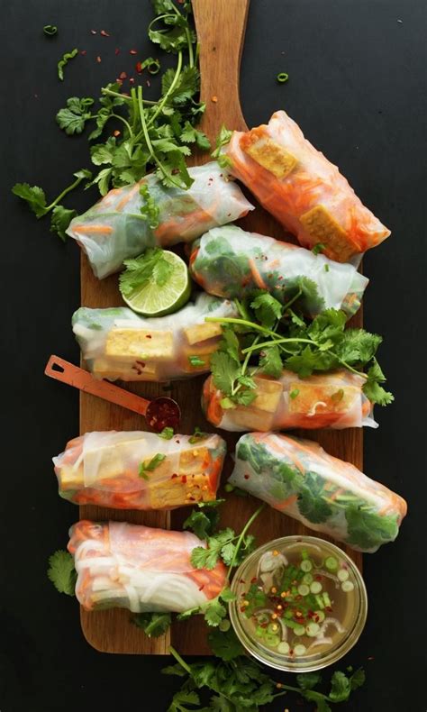 Recettes des rouleaux de printemps. Le printemps s'invite dans vos assiettes avec ces recettes de Spring Rolls (avec images) | Plat ...