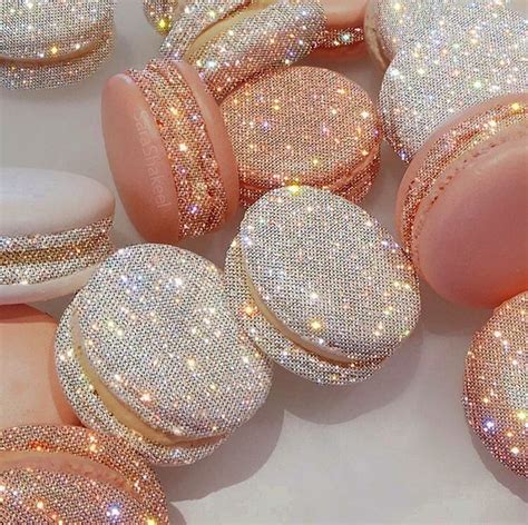 Descubra (e salve!) suas próprias imagens e vídeos no we heart it. #glitter #art #macarons #happy #food #aesthetic #crystals #painting (With images) | Pink ...