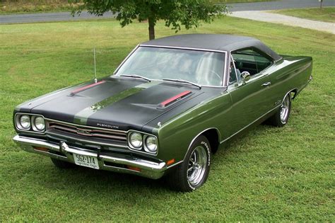 1969 Plymouth Gtx Plymouth Muscle Cars Modern Muscle Cars Classic