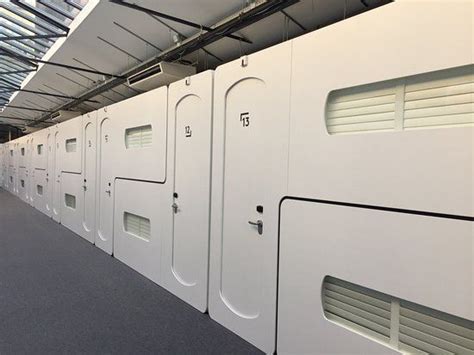 The capsule space was nice and cozy, and for warmth, you can get the heating pad turned on and stay warm through cold nights. photo0.jpg | Amsterdam pictures, Sleep box, Capsule hotel