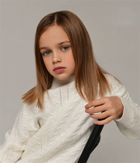 Отправить фото в детское модельное агентство Детское Модельное