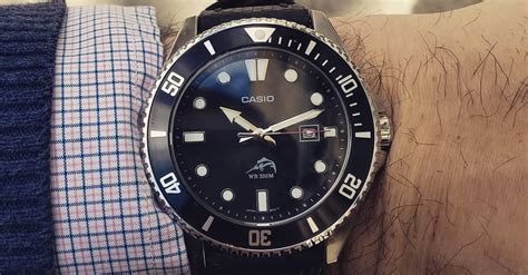 Yes, it offers elegance, sophistication, and water resistance wrapped as a result, the market is flooded with cheap knockoffs by watchmakers trying to profit from the lesser availability of affordable women's watches. Best Affordable Dive Watches: 4 For Under $100 (2020 ...