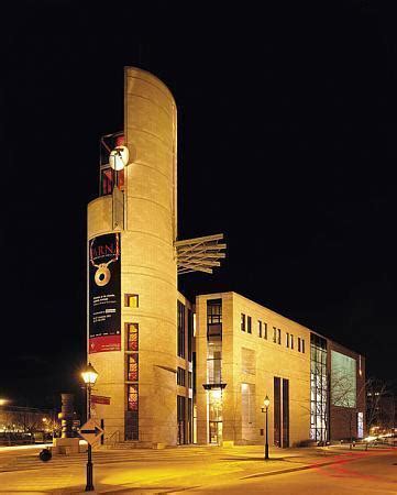Pointe-À-Callière Museum - Greater Montreal Area