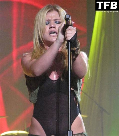 Kelly Clarkson Sexy Collection 37 Photos Thefappening