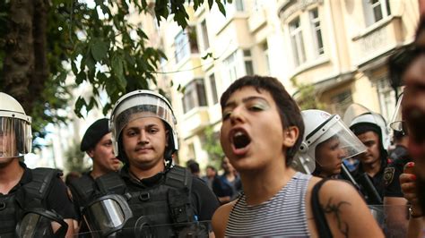 Turkish Police Crack Down On Istanbul Pride March 200 Detained