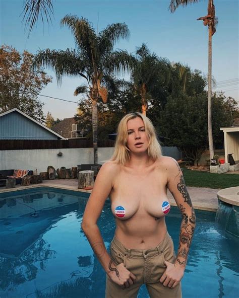 Ireland Baldwin S Nude Tits Cool As Voting 3 Photos The Fappening