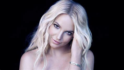 Mais Pourquoi Donc Britney Spears Aime T Elle S Afficher Toute Nue Sur Instagram Vanity Fair