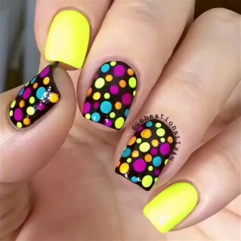 22 Lovely Polka Dot Nail Designs For 2016 Pretty Designs Coloring Wallpapers Download Free Images Wallpaper [coloring654.blogspot.com]