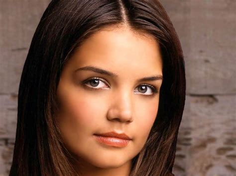 Outstanding Pictures Of Gorgeous Actress Katie Holmes