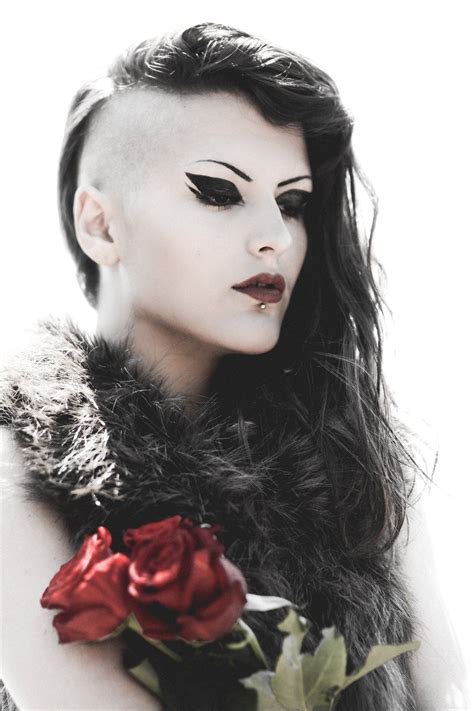 Pin By Foxfurrier On Gothic Beauty Half Shaved Hair Gothic