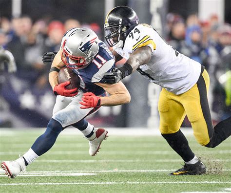 There are sunday night games scheduled for every week of the season except week 17, though the nfl has the ability to flex a game into a week 17 snf window. NFL Canceling 'Sunday Night Football' for First Time Since ...