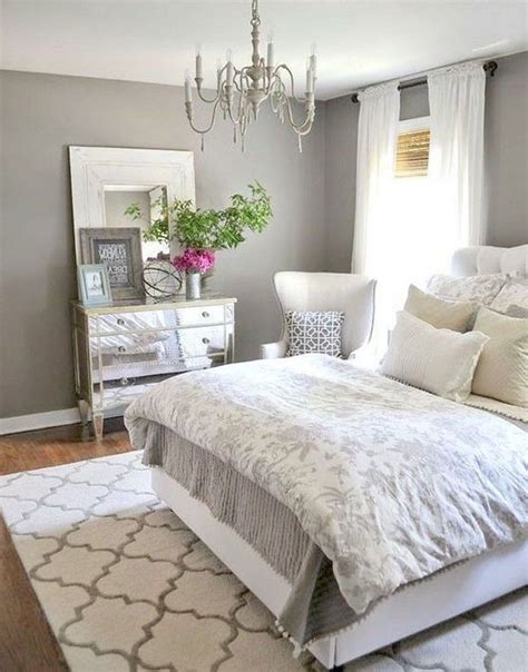 We found plenty of inspiration to help you decorate a teenager's room that they'll totally love. 30+ Astonishing Apartment Bedroom Design Ideas | Small ...