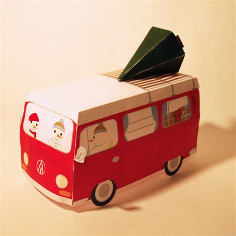 Christmas Camper Van Paper Toy Free Papercraft
