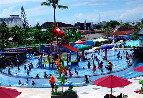 Gambar Kolam Renang Marcopolo Bogor