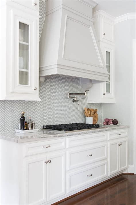 It can be a surprisingly complex question. The Side Backsplash Dilemma: Should You Have One, Or No ...