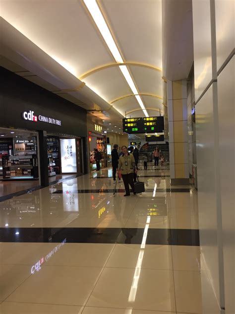 携程攻略 江北国际机场，重庆江北国际机场很小哦，实在配不上直辖市的称号，也许是飞国际的航