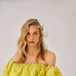 Laura Schellenberg Model Profile Photos Latest News