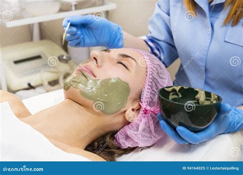 Process Cosmetic Mask Of Massage And Facials Stock Image Image Of Cure Healing 94164025