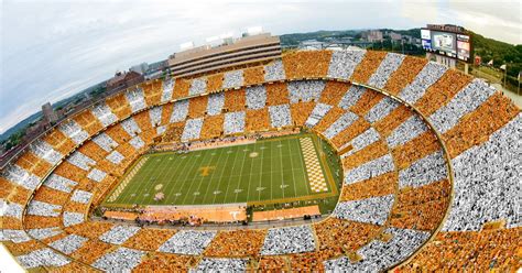 Tennessees Neyland Stadium Named One Of The Best In College Football
