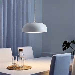 You could light up a lovely painting, beautiful ornaments on a shelf or your book collection, for example. NYMÅNE Pendant lamp - white - IKEA