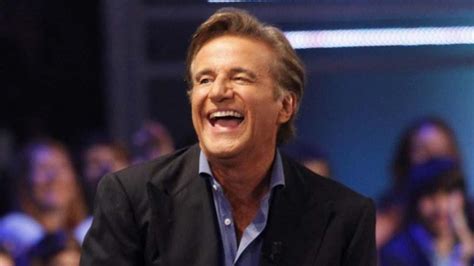 «scoprii al telefono che papà aveva una figlia con un'altra». Christian De Sica e la sua casa da sogno al centro di Roma