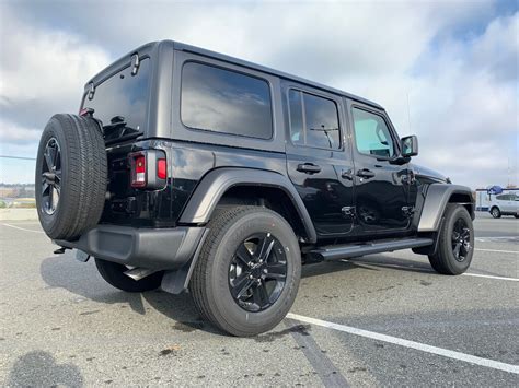 New 2020 Jeep Wrangler Unlimited Sport Altitude Sport Utility In