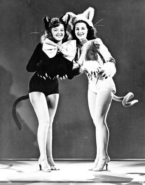 cat dancers in lady of burlesque 1943 adored vintage vintage cat vintage pinup mode vintage